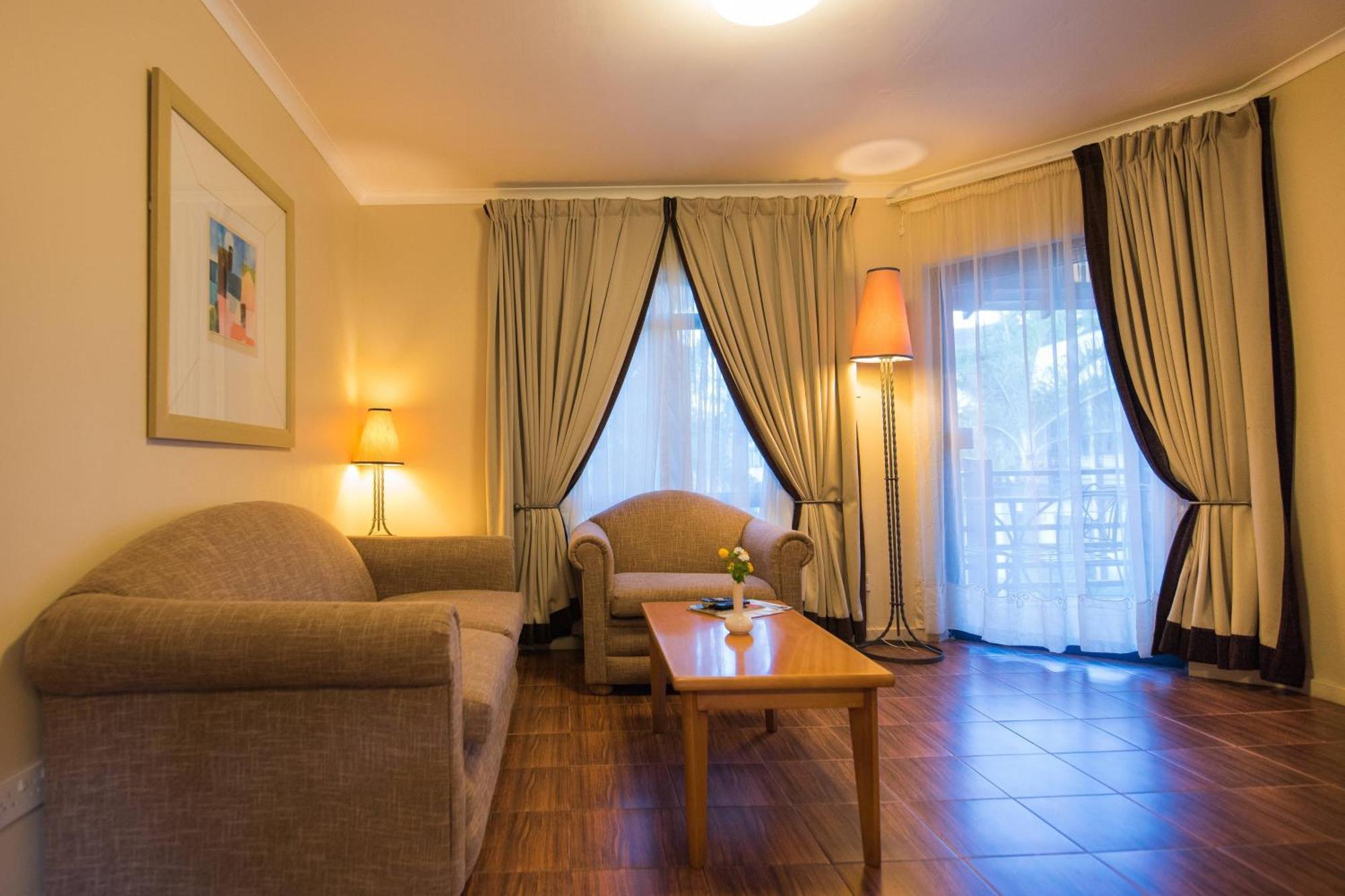 Protea Hotel By Marriott Dar Es Salaam Oyster Bay Exterior photo