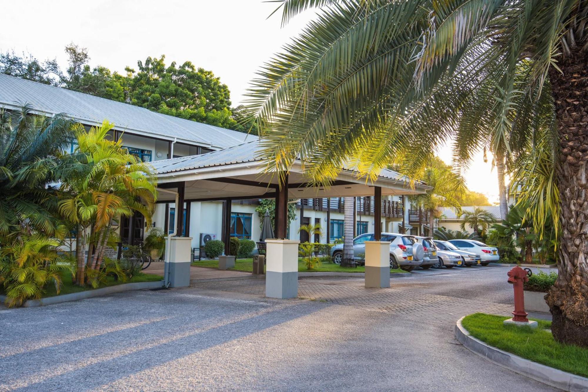 Protea Hotel By Marriott Dar Es Salaam Oyster Bay Exterior photo