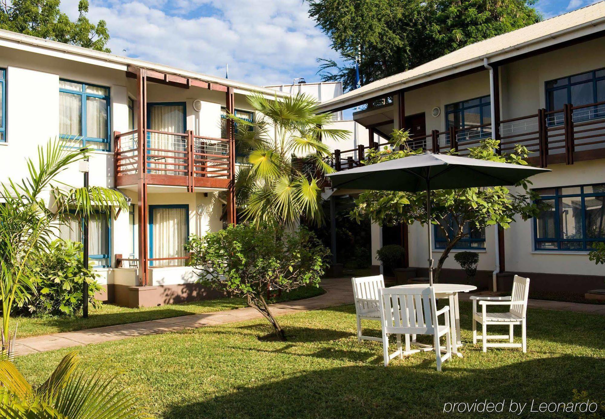 Protea Hotel By Marriott Dar Es Salaam Oyster Bay Exterior photo